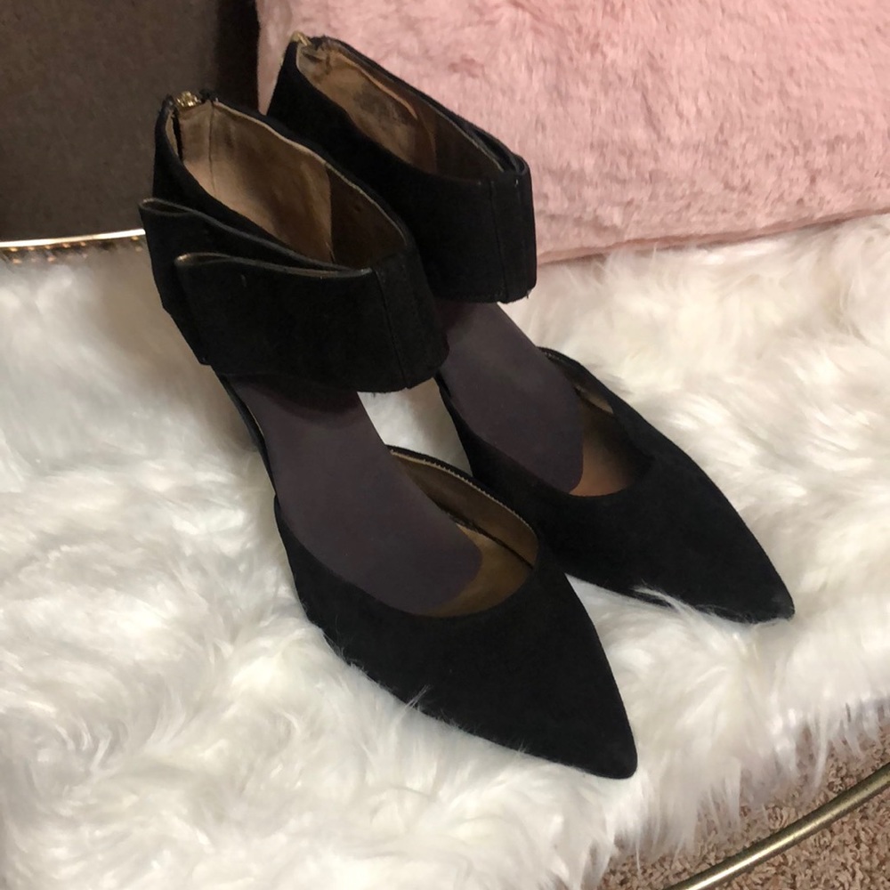 Nine West suede heels